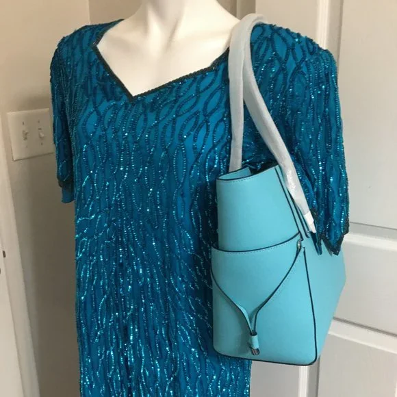Michael Kors LEATHER Ocean Blue Voyager Shoulder Bag - Showstopper